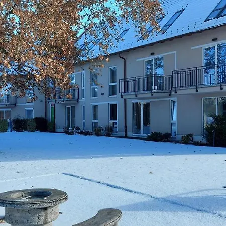 Hama Fresh Garden Wellness Apartman Siofok